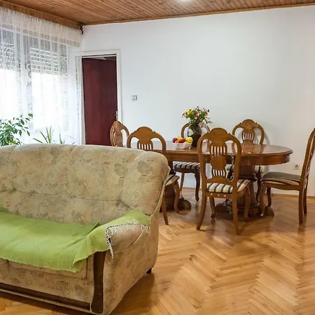 Nedic 2 Bedroom Flat Apartman *